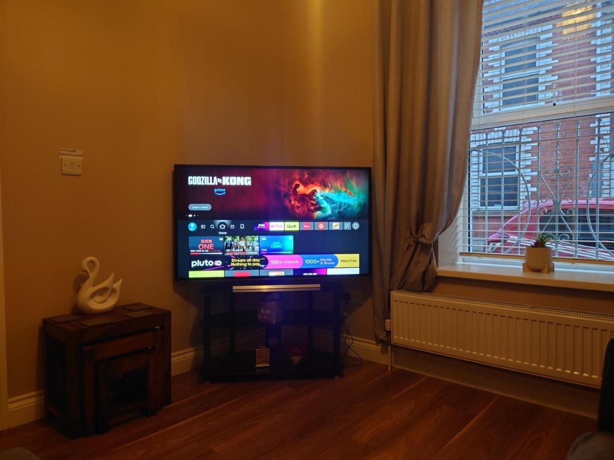Helens House Derry City Centre Remarkable 3-Bed Εξωτερικό φωτογραφία