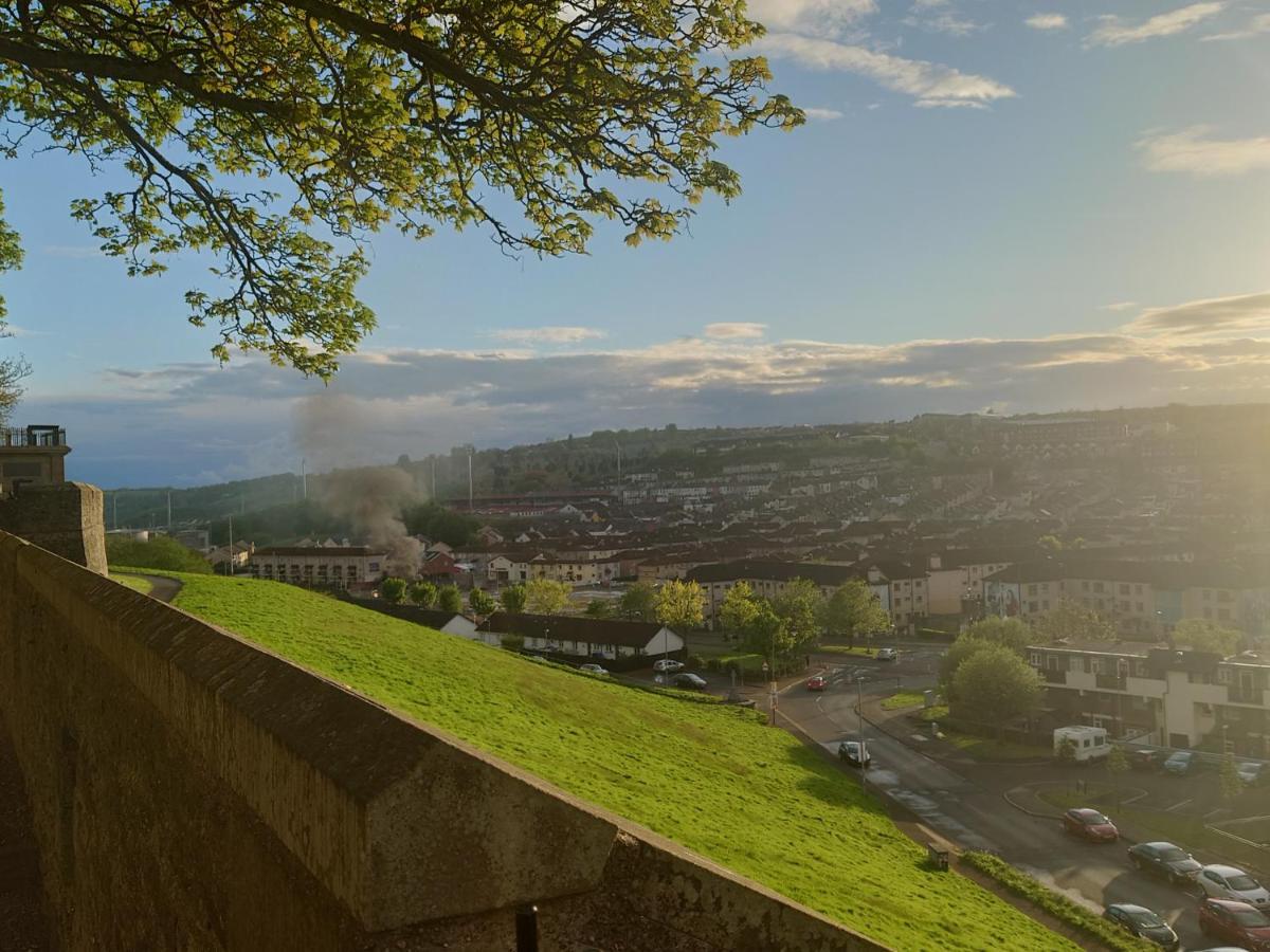 Helens House Derry City Centre Remarkable 3-Bed Εξωτερικό φωτογραφία
